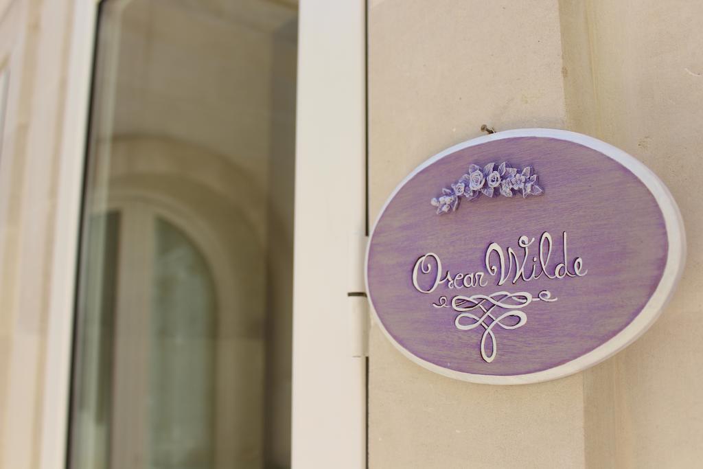Book And Bed Maglie Exterior foto